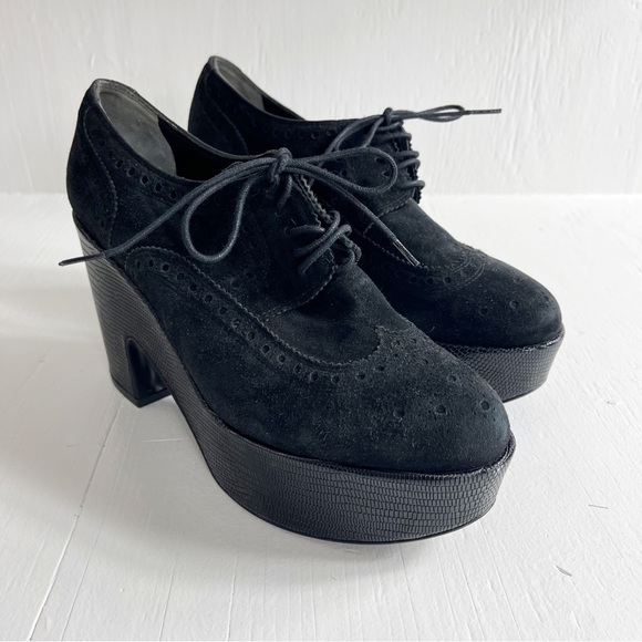 Robert Clergerie Voel Suede Leather Oxford Platform Pumps Size 8.5 Solid Black